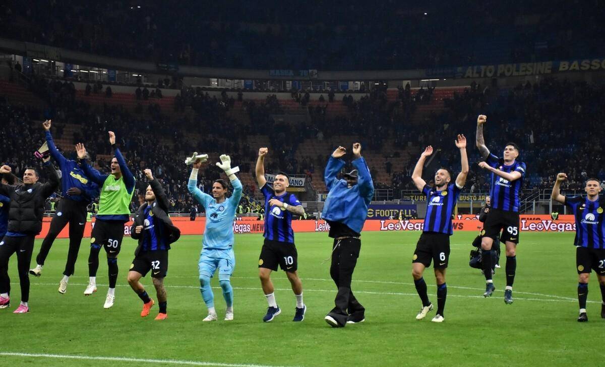 大巴黎备战欧冠淘汰赛,球员士气高昂 大巴黎备战欧冠淘汰赛,球员士气高昂