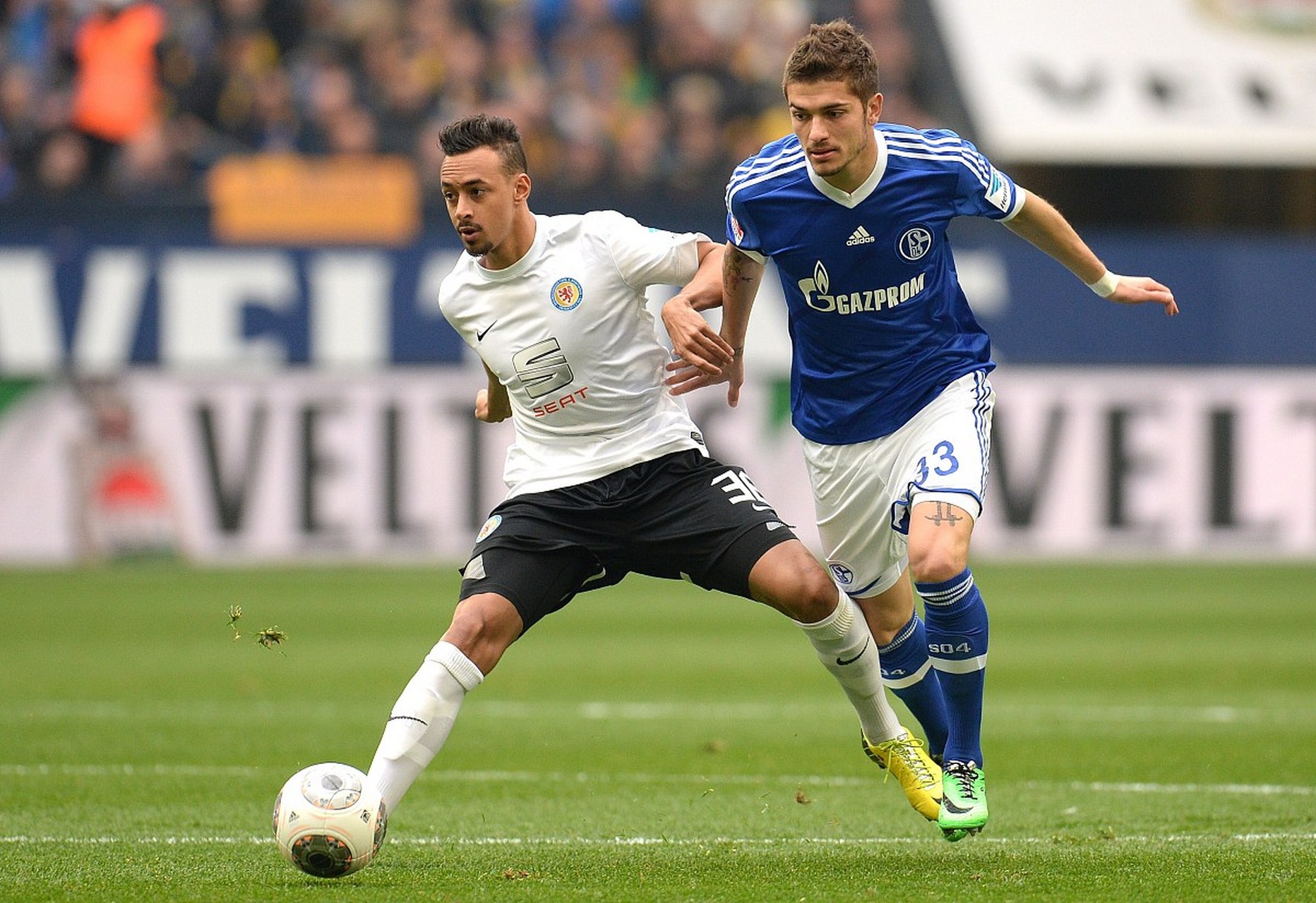 九游体育官方入口-杜塞尔多夫球队胜利势头不减