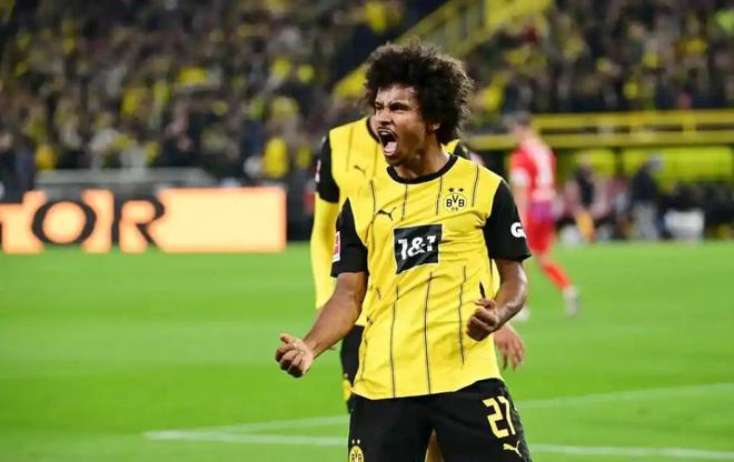 阿尔梅里亚成功保级,球队士气大振 阿尔梅里亚成功保级,球队士气大振