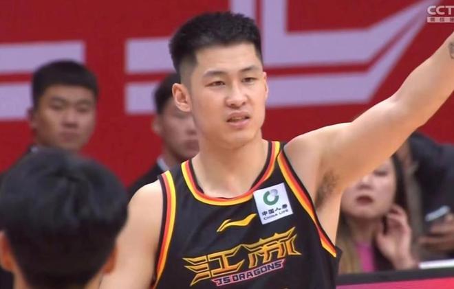 关于高质量比赛上演，焦点对决点评不胜亏长的信息