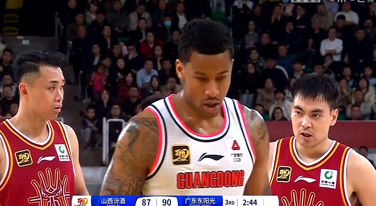 广东队成功击败对手迎来两连胜 广东队成功击败对手迎来两连胜