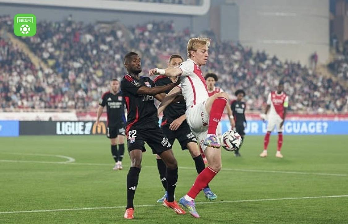里昂惨败蒙彼利埃，球队危机待解迎来考验