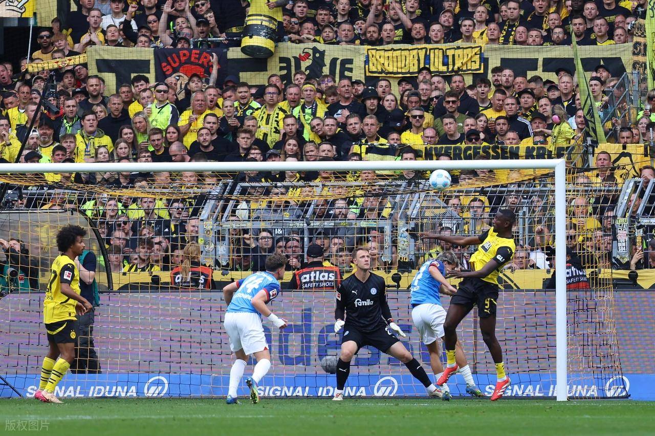 沃尔夫斯堡主场轻取对手,稳居榜首位置的简单介绍 沃尔夫斯堡主场轻取对手,稳居榜首位置的简单介绍