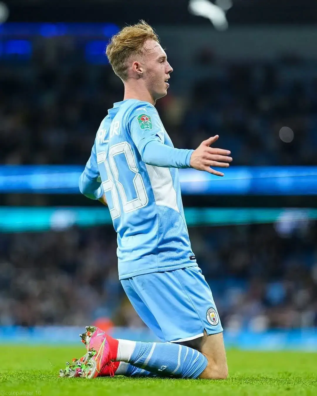 曼城击败对手，晋级希望破天荒